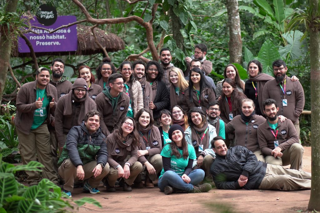 Equipe de Educação Ambiental reunidos para uma fotografia