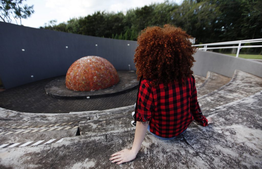 Menina no Polo Astronômico em Foz do Iguaçu