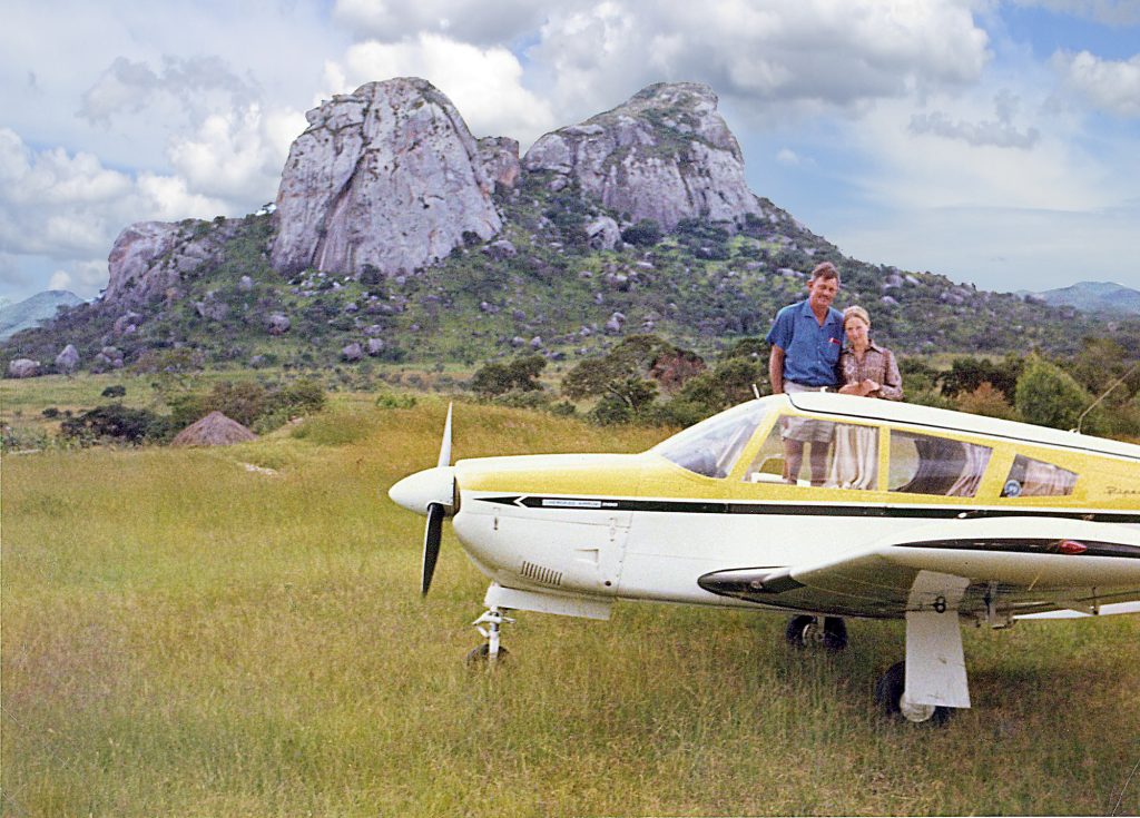 Dennis e Anna Croukamp vivendo suas aventuras. Foto: Acervo pessoal.