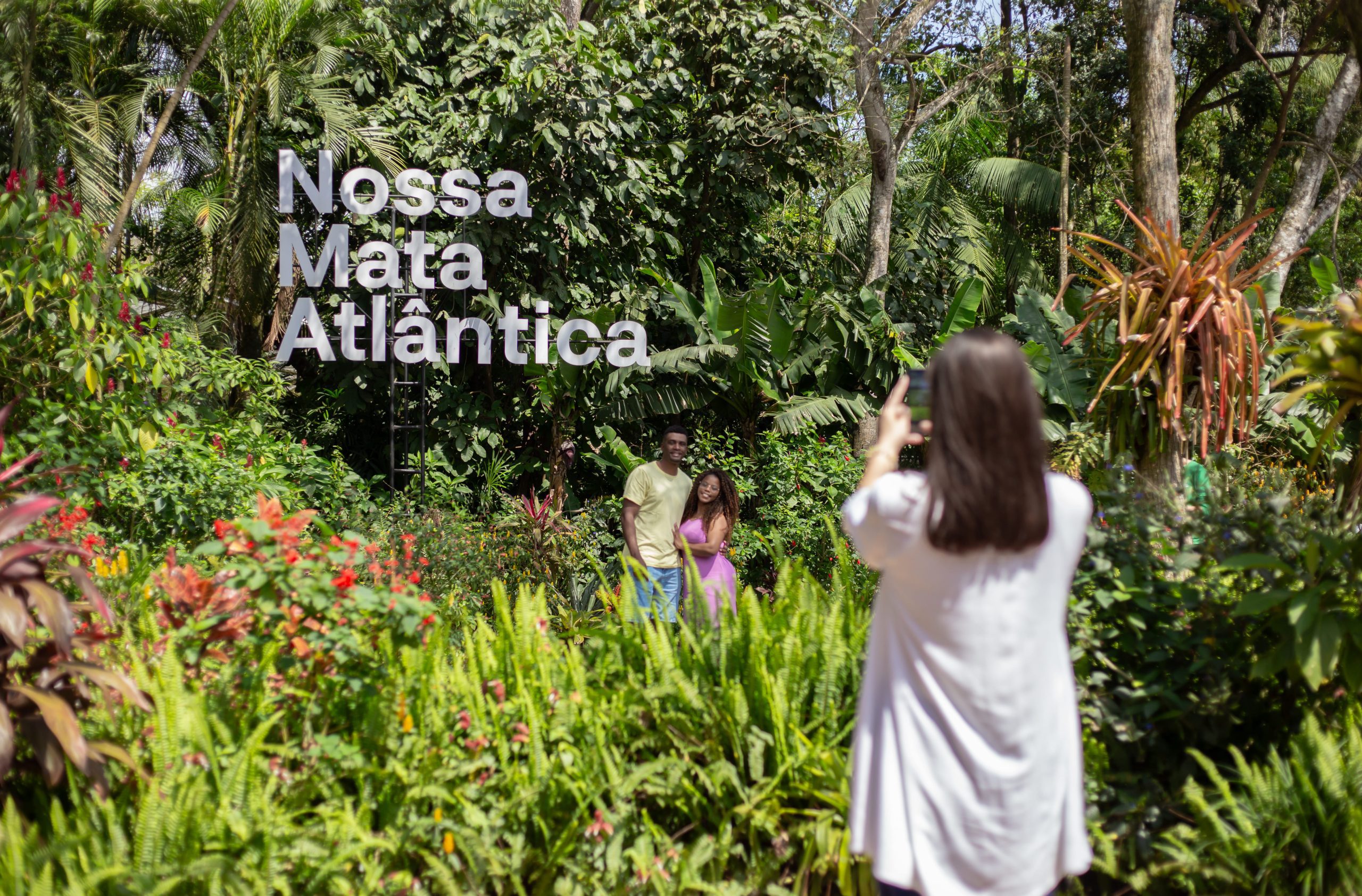 Que tal você postar sua foto próximo desse letreiro, postar em sua rede social e marcar a gente usando a hashtag #NossaMataAtlantica? Vamos amar ver o resultado.